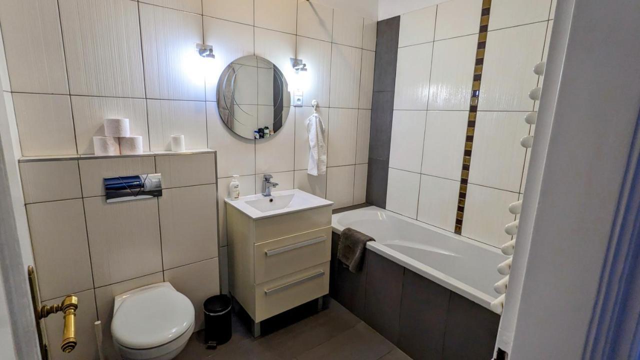 Freeparking - Great Synagogue Apartment, 2 Bedroom, 5 People ,Wifi, Ac Budapeste Exterior foto